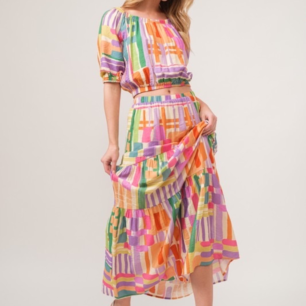 And The Why Puff Sleeve Elastic Edges Geo Printed Crop Top